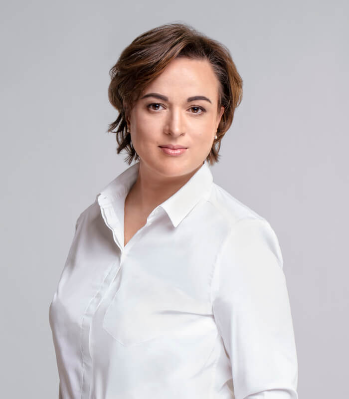 Dr Iryna Nitefor